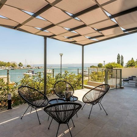 Luxury Apartment With Hot Tub 오미스 외부 사진