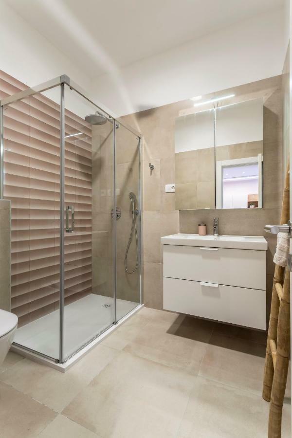 Luxury Apartment With Hot Tub 오미스 외부 사진