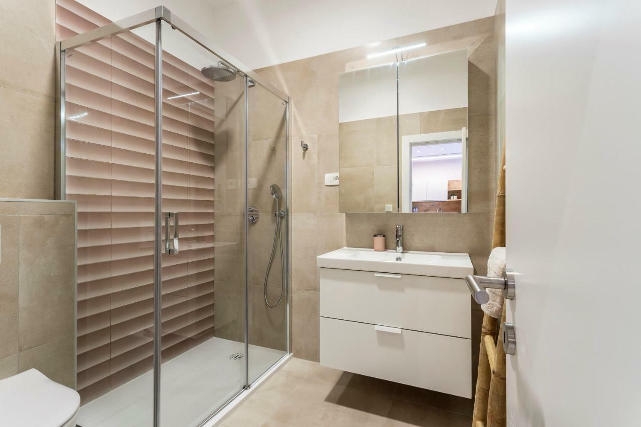 Luxury Apartment With Hot Tub 오미스 외부 사진